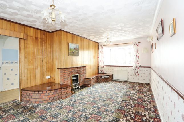112, Lewis Street, Bargoed photo 3