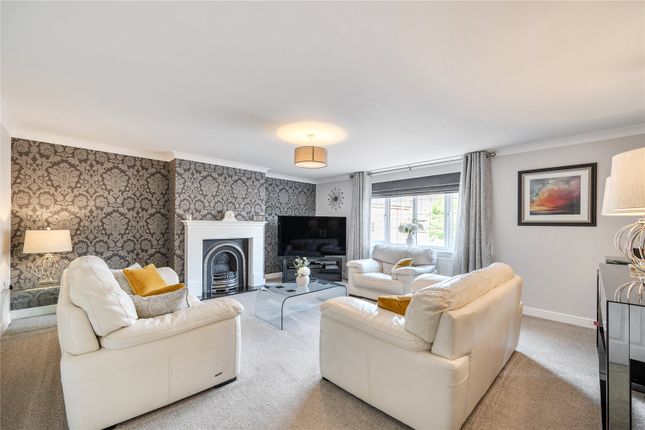 17, Post Hill View, Pudsey photo 2