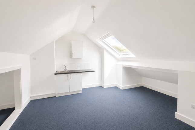 116, St. Helens Road, Westcliff-on-Sea photo 3