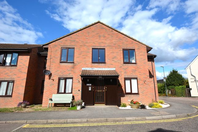 2-bed house on 38, Betjeman Close, Pinner, £245,000