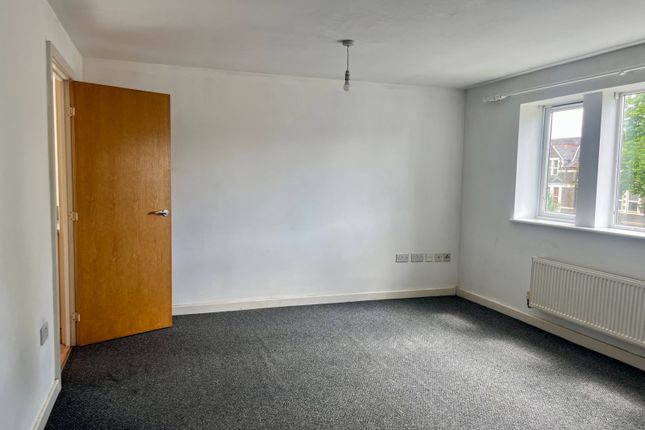10, Clos Dewi Sant, Cardiff photo 3