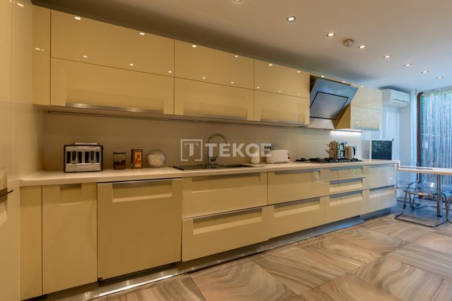 Semi-detached house for sale in Kumköy, Sarıyer, İstanbul, Türkiye