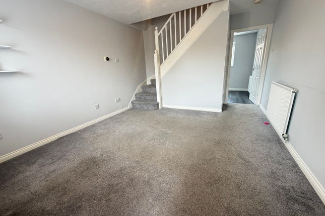37, Thomson Close, RUGBY photo 2