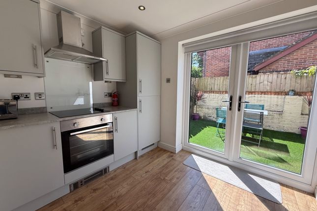 St James Mews,7, Severn Grove, Cardiff photo 5