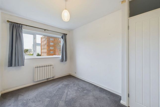 Flat for sale in Llandaff Court, Downview Road, Worthing