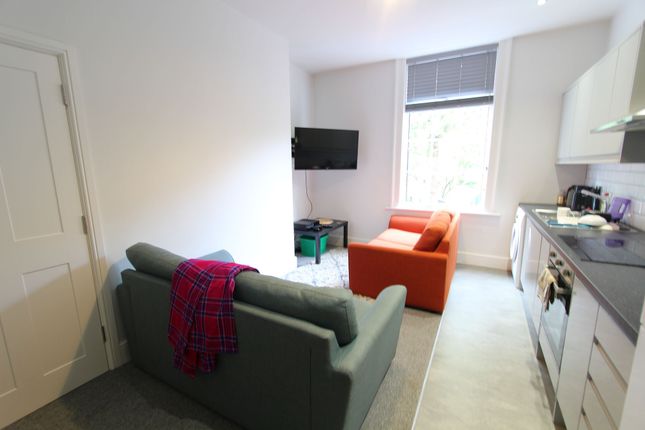 13c Wharncliffe Road, Sheffield photo 5