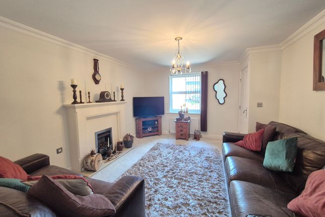 7 The Leascroft, Coalville photo 4