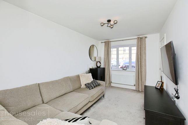 73, Osprey Drive, Burton-on-Trent photo 3