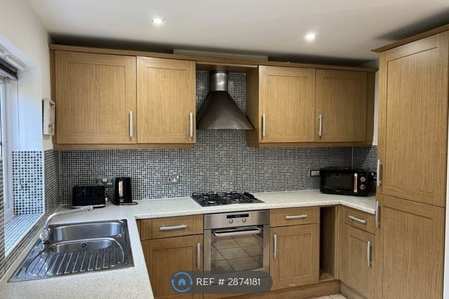 Edgecote Close, Manchester photo 4