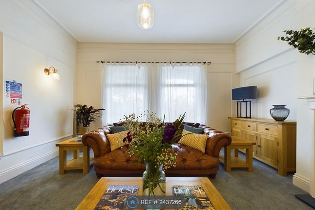 Guest Lounge