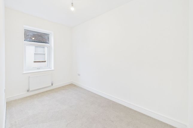 20 Ditmas Avenue, Hull photo 4