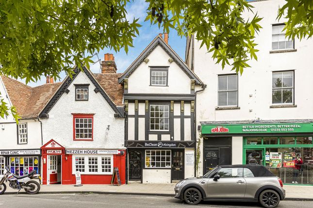 Thumbnail Retail premises for sale in The Square, Abingdon