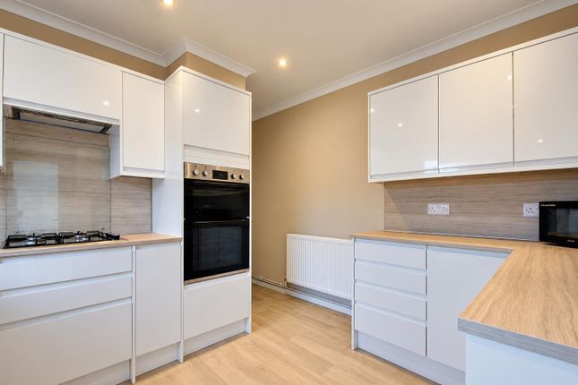 Heathfield Close, Worthing photo 2