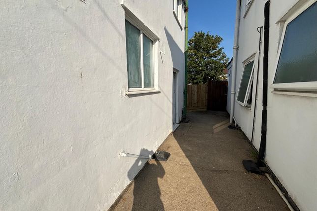 50 Napier Road, Oxford photo 2