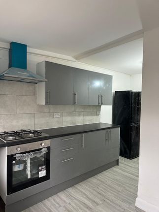 Thumbnail Flat to rent in Burges Road, London