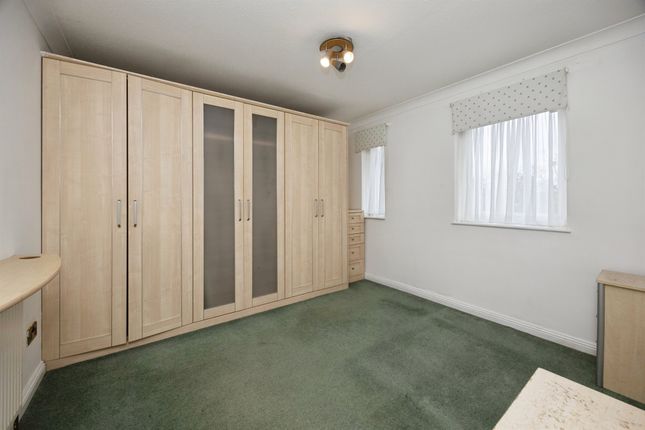 21, Mortimer Close, Ashford photo 3