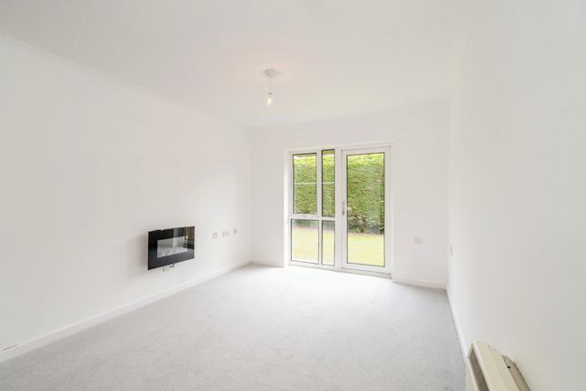Flat 6, Oakland Court,, Nyetimber Lane, West Sussex photo 4
