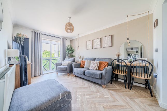 29 Jovian Way, Ipswich photo 3