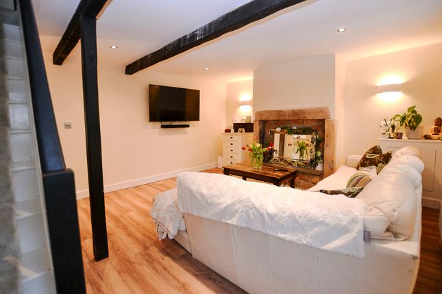 Rose Cottage, Sheep Hill Lane, Chorley photo 3