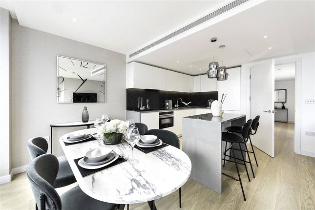 51.14**, 10, Landmark Pinnacle, London photo 4