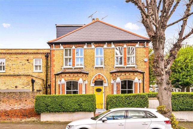 End terrace house for sale in Beaumont Road, London W4