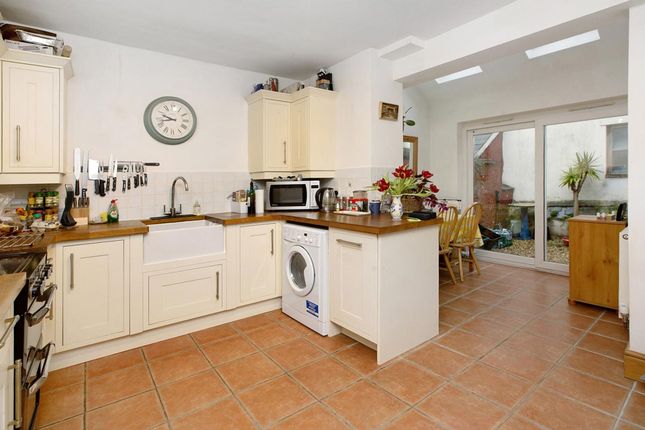 3 Daimonds Lane, Teignmouth photo 2