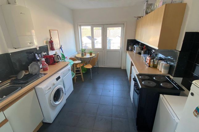 96 Marlborough Road, Swansea photo 3