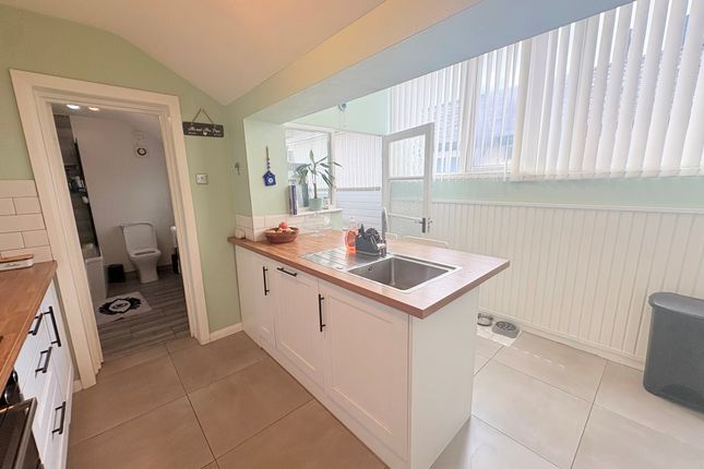 120, Walsall photo 5