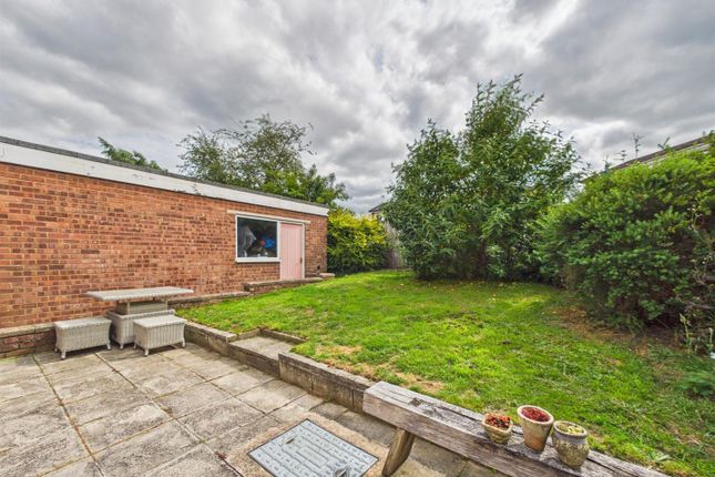 19, Malham Close, Lincoln photo 3