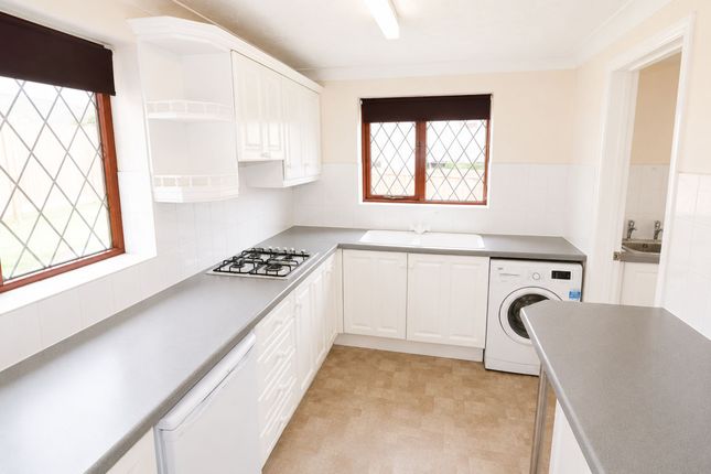 11 The Meadows, Hemel Hempstead photo 4