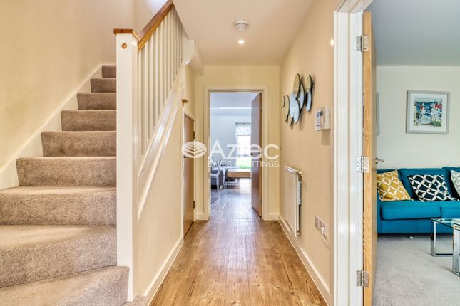 25, Poulter Croft, Milton Keynes photo 2