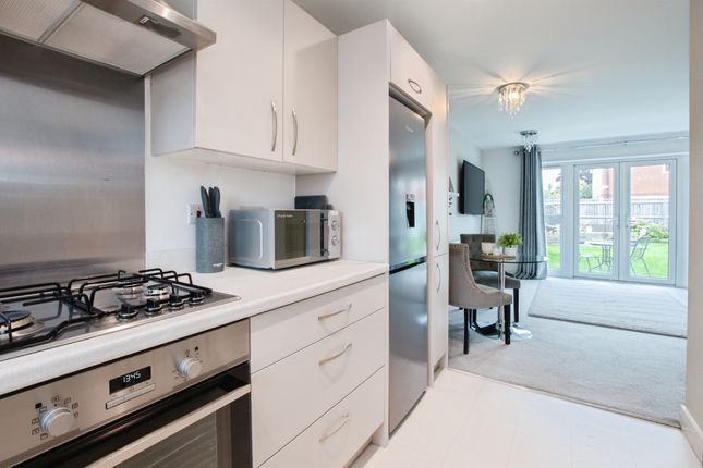 47, Augustus Avenue, FORDINGBRIDGE photo 4