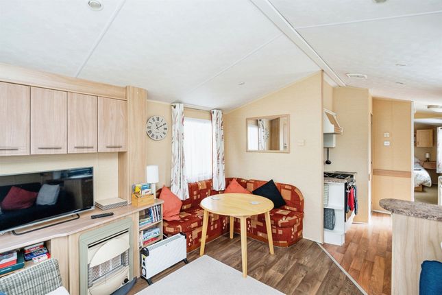 Mobile/park home for sale in Butt Lane, Burgh Castle, Great Yarmouth