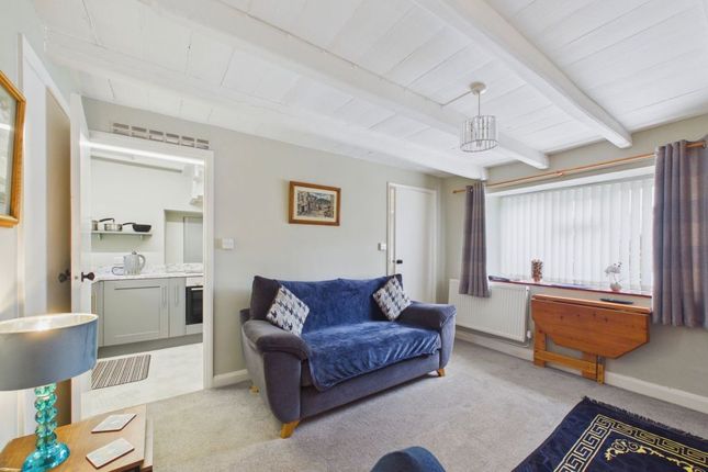 Newton Cottage, Thorpe Lane, Whitby photo 3