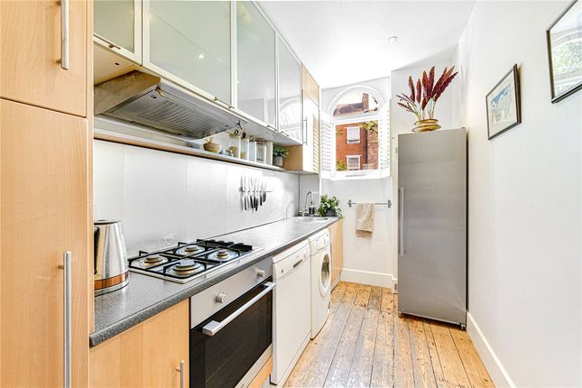 Flat 2, Wexford Lodge, 163, Nightingale Lane, London photo 4