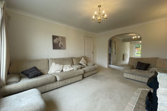 36, Mountbatten Close, Cardiff photo 5