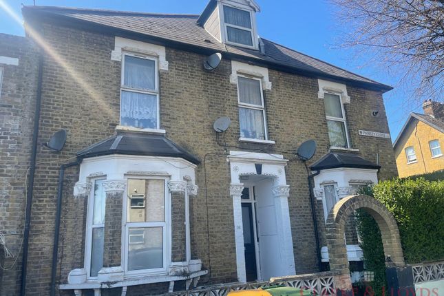 Two Bed Loft Conversion With Open Kitchen In Plashet Grove E13