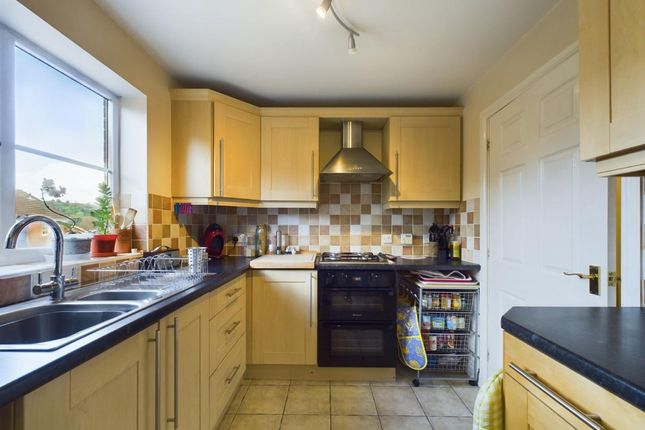 5 Meadow End, Matlock photo 4