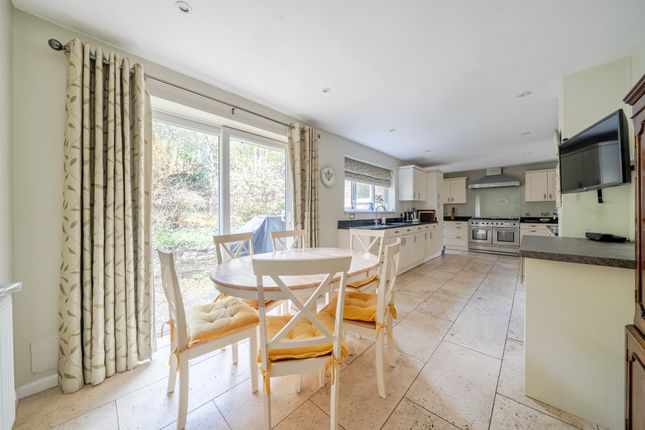 The Spinney, 4, Pine Ridge Drive, Lower Bourne, Farnham photo 3