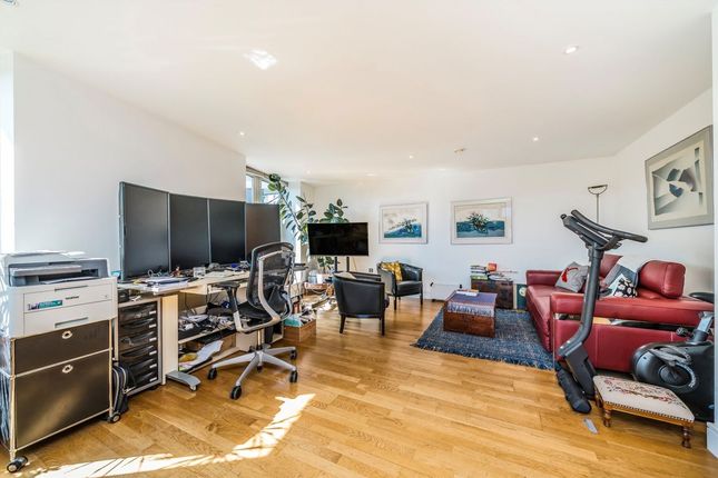 Flat 27, 71F, Drayton Park, London photo 4