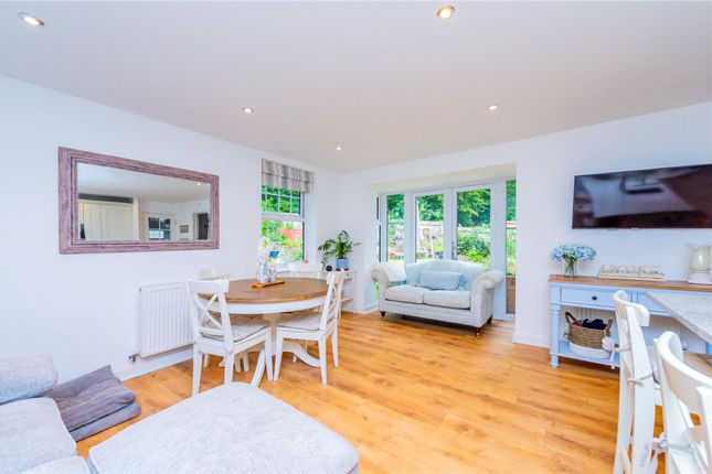 23, Bloomfield Crescent, Telford photo 4