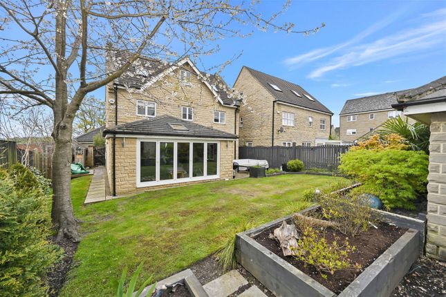 Thumbnail Detached house for sale in Cairn Avenue, Guiseley, Leeds