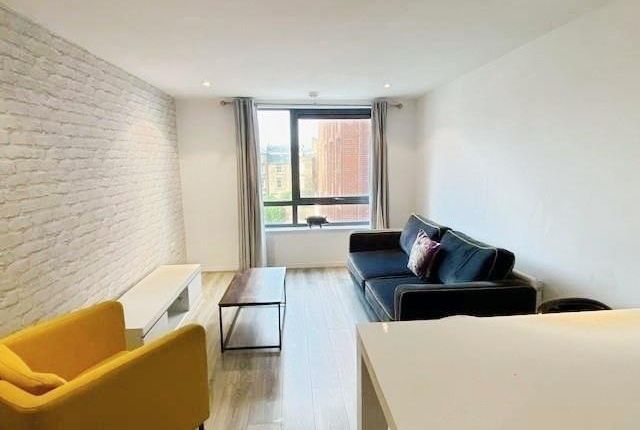 Apt 30, 11, Oldham Street, Liverpool photo 2