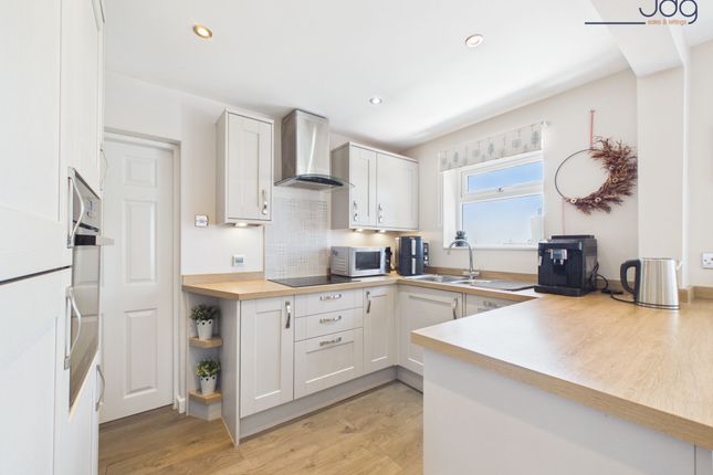 21 Washington Close, Lancaster photo 2