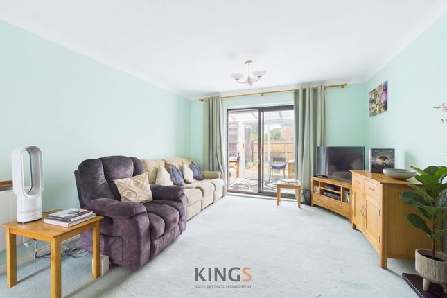 41 Ashley Court, Hatfield photo 3