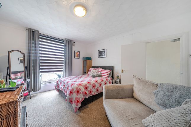 12B,, Pier Road, Gravesend photo 4