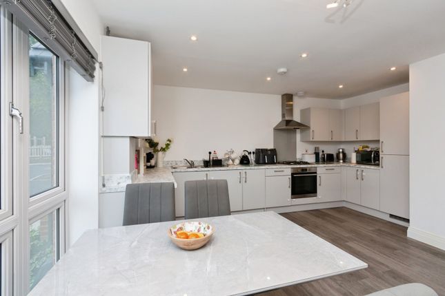 Flat 3, Flynn HouseCLY260242, 20, Woodside Close, Surrey photo 4