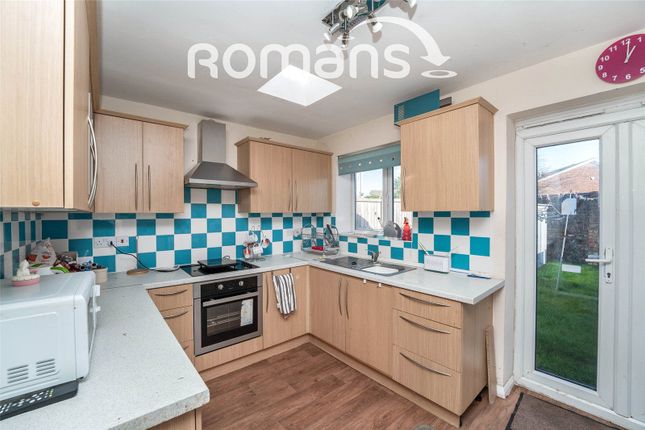 4, Wykeham Close, West Drayton photo 2