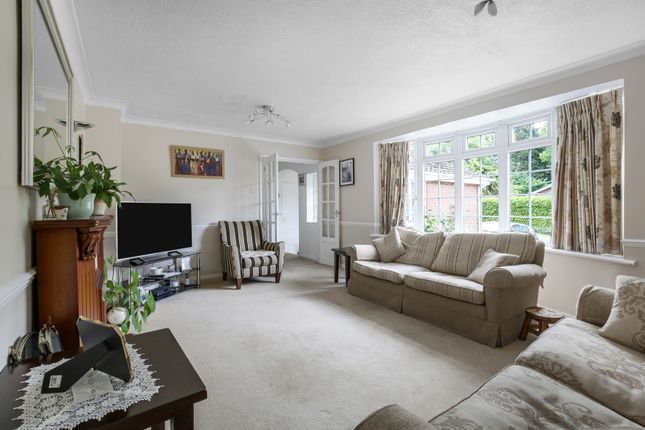 1, Boxford Close, Selsdon photo 2