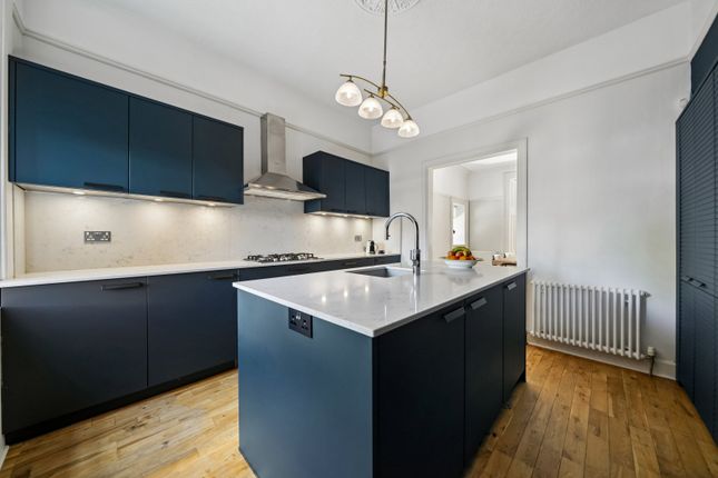 East Silverwells, 25, Hamilton Road, Glasgow photo 4